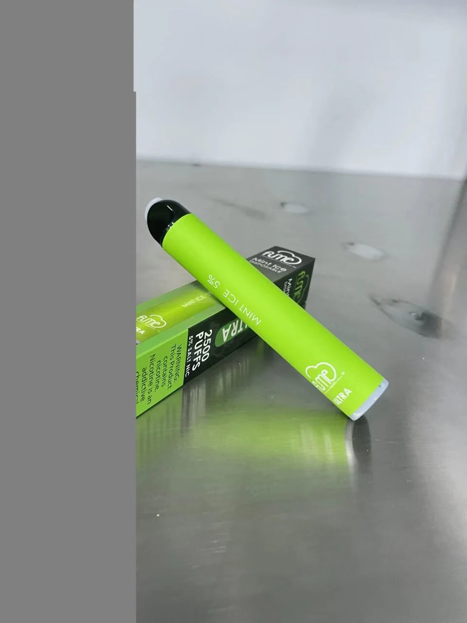2022 Most Popular Original 2500puffs 8ml E-Jucie Fume Ultra Disposable Vape with Good Flavor